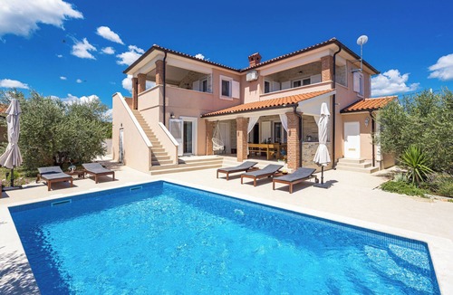 Peruski House | Villa Javor by Interhome