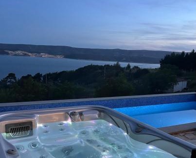 Ruskamen Villa | Villa Jozini trudi