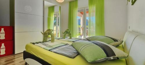 Kastel Apartment | Villa Kasandra - Ruhe & Eleganz in Buje, Istrien
