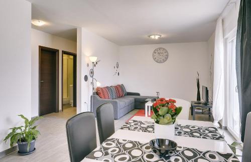 Rebici Villa | Villa Kata
