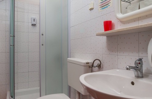 Rozat House | Villa Konalić - Double or Twin Room with Balcony and Sea View 2