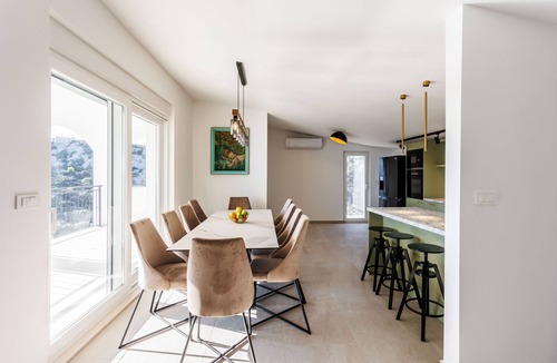 Sevid Villa | Villa La Fortezza with sea view