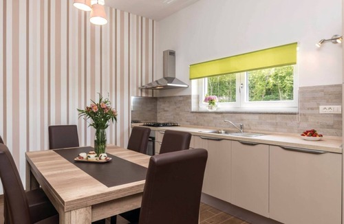 Gajana Villa | Villa Leona by Villas Guide