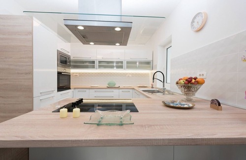Lovran Villa | Villa Lorenzo with private pool in city center just few minutes walk to the sea