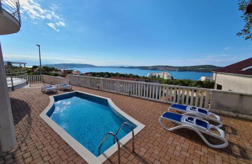 Seget Donji Apartment | Villa Luciana