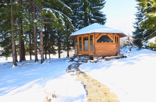Mrkopalj Villa | Villa Luxury Love Chalet by Villas Guide