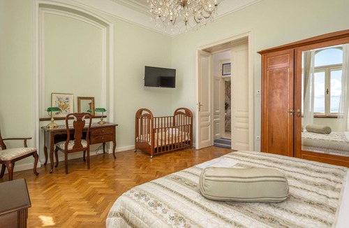 Tulisevica Villa | Villa Mansion with private beach and swimming pool