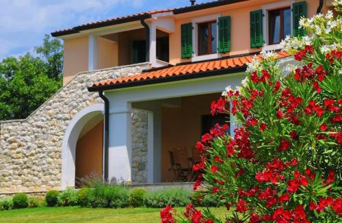 Stanisovi Villa | Villa Marina Vlakovo