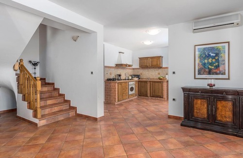Stanisovi Villa | Villa Marina Vlakovo with Shared Pool