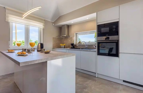 Belavici House | Villa Martina (V6032-K1) - Rakalj
