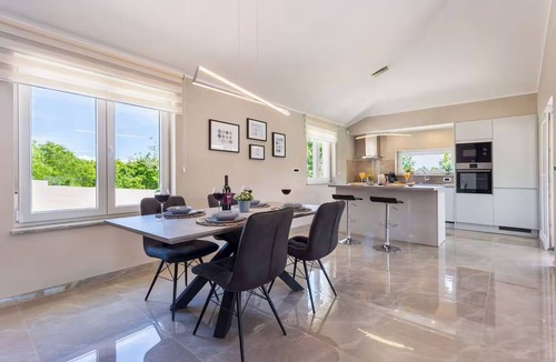 Belavici House | Villa Martina (V6032-K1) - Rakalj