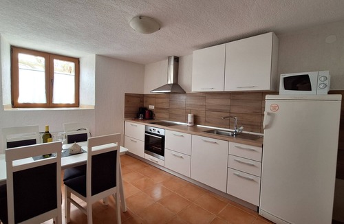 Mali Vareski House | Villa Matteo in Peruski - Istria, with private pool, quiet location
