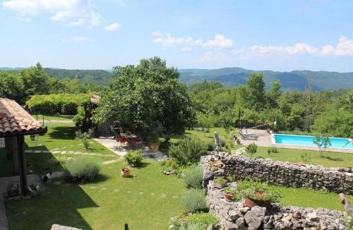 Buzet House | Villa Mavrici, Nature Paradise with pool