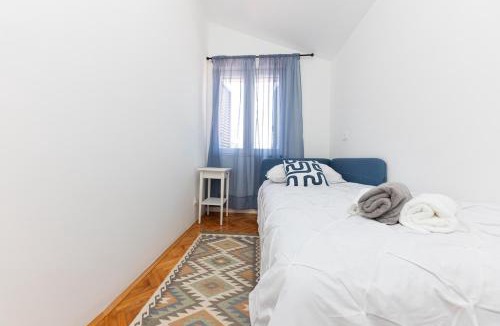 Grohote Villa | Villa Mellifera