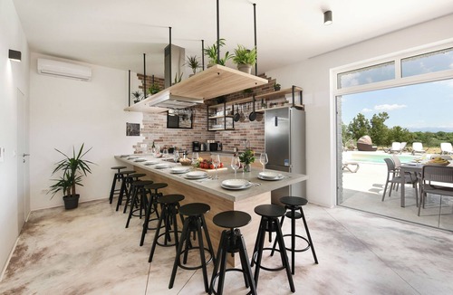 Poljica House | Villa Mendula (V4752-K1) - Nin