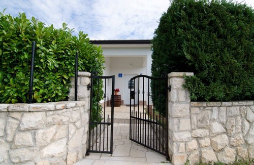 Marceljani Ski Chalet | Villa Mia with private Pool & Garden by 22Estates