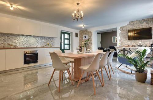 Gajana Villa | Villa Micol