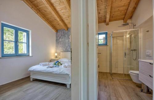 Mali Vareski Apartment | Villa Milo Mali Vareski with Pool - Happy Rentals
