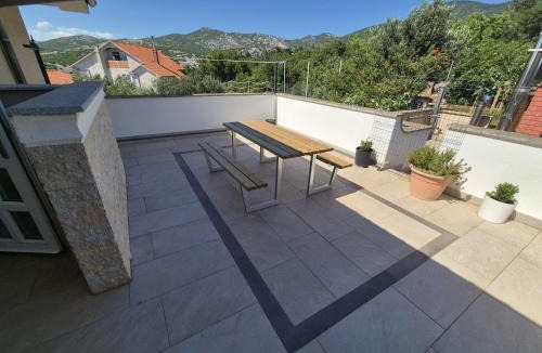Klenovica Apartment | Villa Mira Bellevue