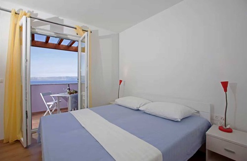 Crni Villa | Villa Mirta an peaceful escape near beaches