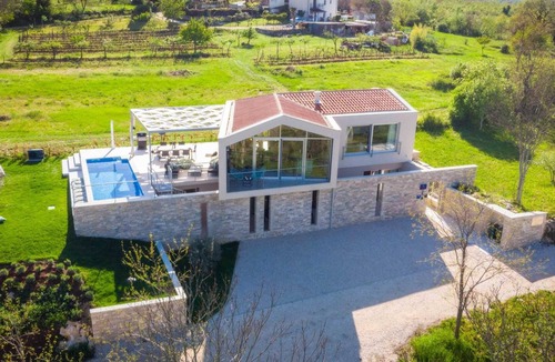 Brkac Villa | Villa Montagna Istriana with Pool