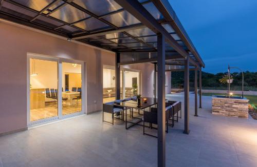 Omis Villa | Villa Nebo