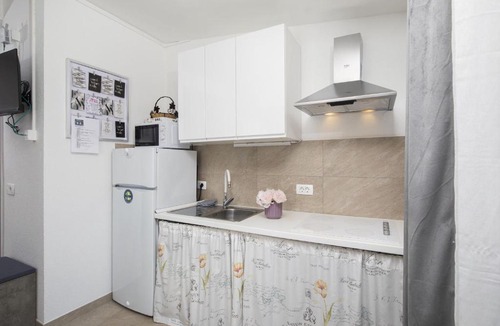 Ika Apartment | Villa Nika 2