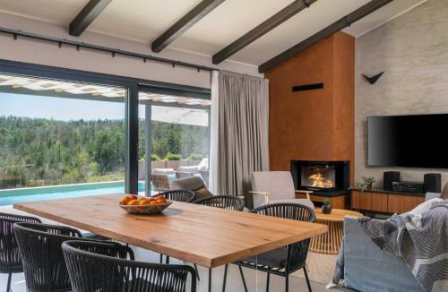 Hum Villa | Villa Noeli with Swimming Pool