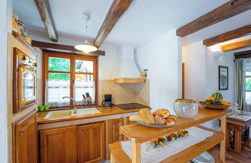 Sveti Bartol Villa | Villa Nonna Lucia in Kuberton - Haus für 6 Personen