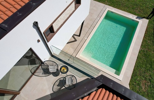 Peruski Villa | Villa Ogradina near Pula with sea view for 5 persons only 3 km from the beach - pet friendly