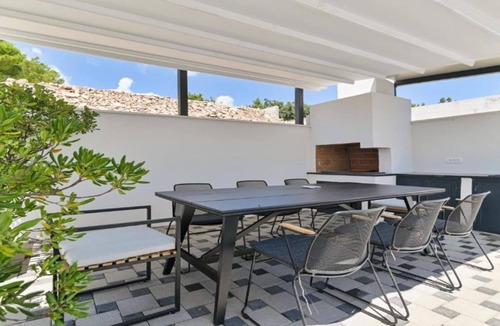 Okrug Gornji Villa | Villa Olive - Five bedroom Villa with Terrace and Swimming pool