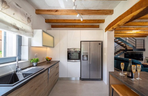 Kircija Villa | Villa Padova for 12 persons near Motovun with 84 m2 infinity pool with panoramic view & beautiful garden