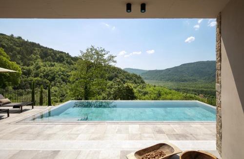 Sveti Bartol Villa | Villa Panorama del Tartufo for 6 people in Central Istria with spa & truffle hunting experience