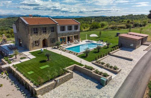 Sveti Bartol Villa | Villa Paradiso dIstria with Spa and heated pool