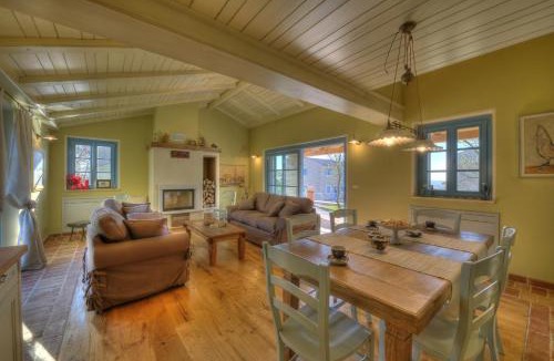 Vardica Villa | Villa Parona with private pool