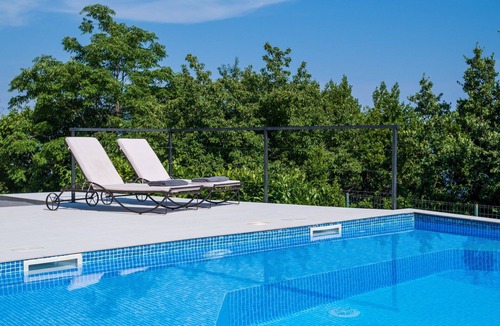 Pobri Villa | Villa Piano with Pool
