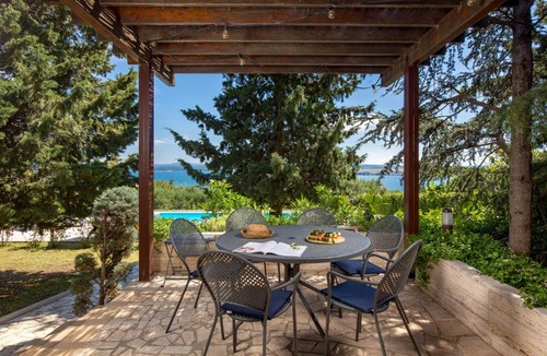 Jadranovo House | Villa Pinia Holiday home with a pool