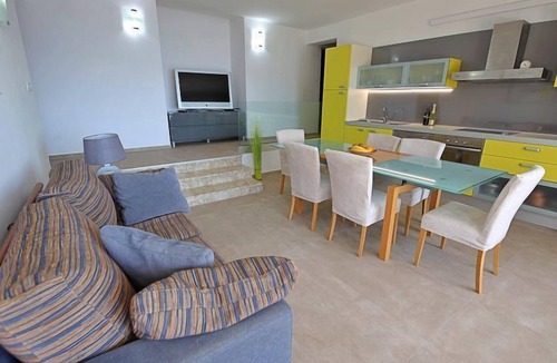 Okrug Gornji Apartment | Villa Pinia by Interhome