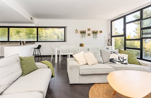 Olivella Villa | Villa Pura Vida - Four Bedroom Villa, Sleeps 10