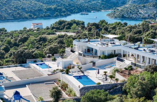 Sevid Villa | Villa Rita IV