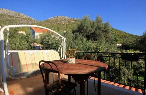 Brsecine Apartment | Villa Ro - Ela - Double or Twin Room with Balcony and Sea View - S4