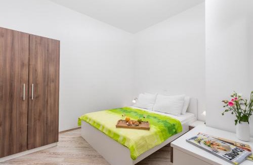 Silo Apartment | Villa Romana and Tea
