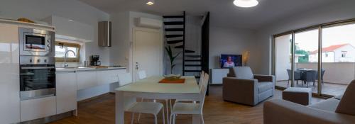 Supetarska Draga Hotel | Villa Royal