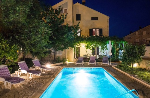 Rozat Apartment | Villa Roza - One-Bedroom Apartment with Balcony