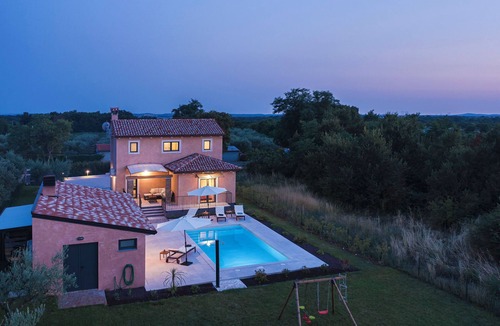 Muntic House | Villa Runka by Interhome