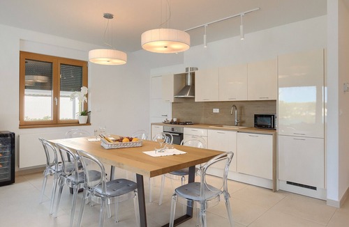 Pjescana Uvala Villa | Villa Sail near Medulin for 10 persons with 50 m2 heated pool, sea view & beachfront