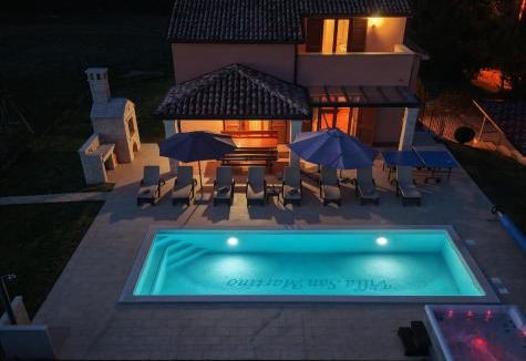 Martinski Villa | Villa San Martino Heated Pool, Jacuzzi & Peace