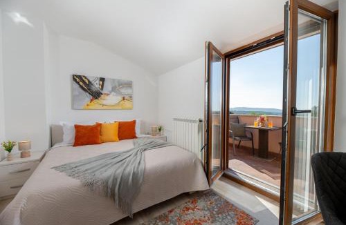 Martinski Villa | Villa San Martino Heated Pool, Jacuzzi & Peace