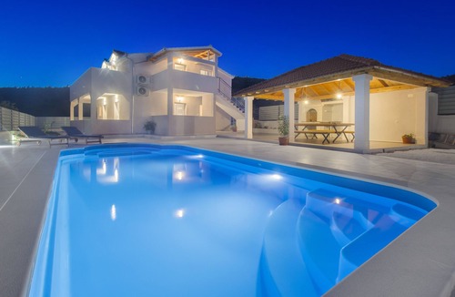 Marina House | Villa San with swimming pool and sport playground