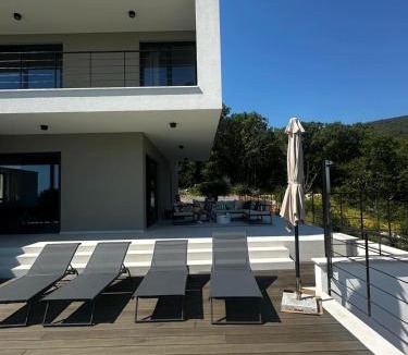 Drenje Villa | Villa Serenis